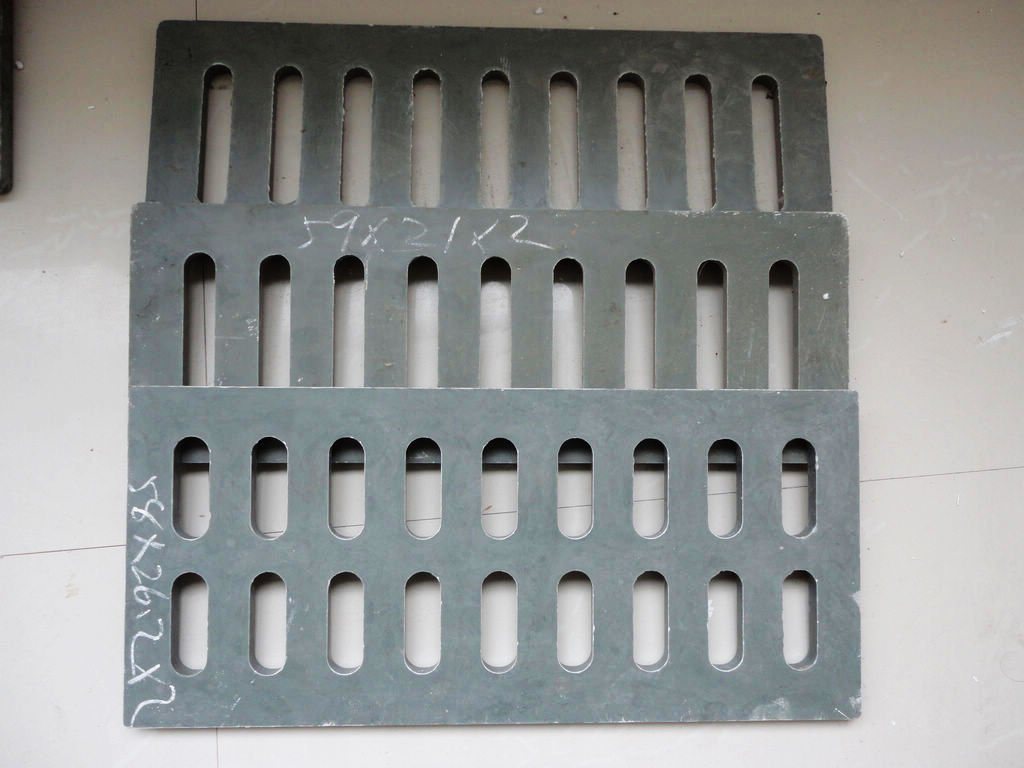 Plastic Sidewalk Drain Grate